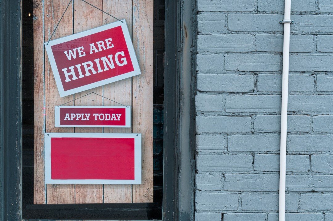 Relish Bistro is hiring! We are looking for a hostess and a line cook. Experience preferred. If interested please call (601) 415-4966 
#jobs #restaurantwork